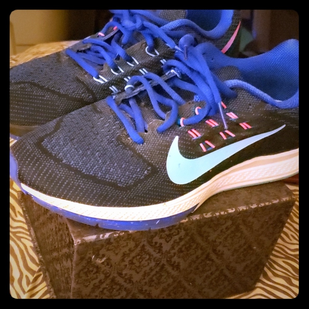 Nike Zoom Structure 15